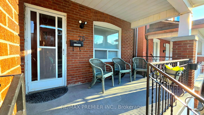 75 Auburn Ave, Toronto, M6H 2L8 | Image 2