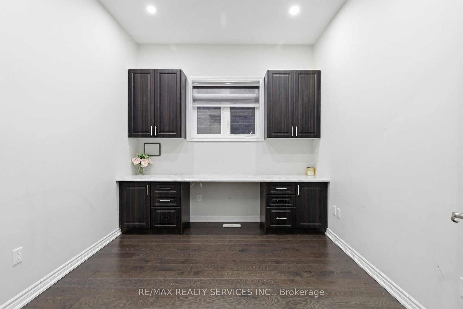 7 Caboose Street - Photo 10