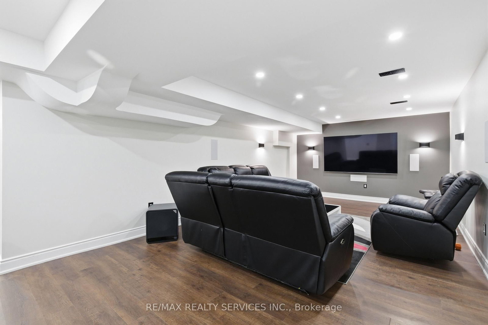 7 Caboose Street - Photo 48