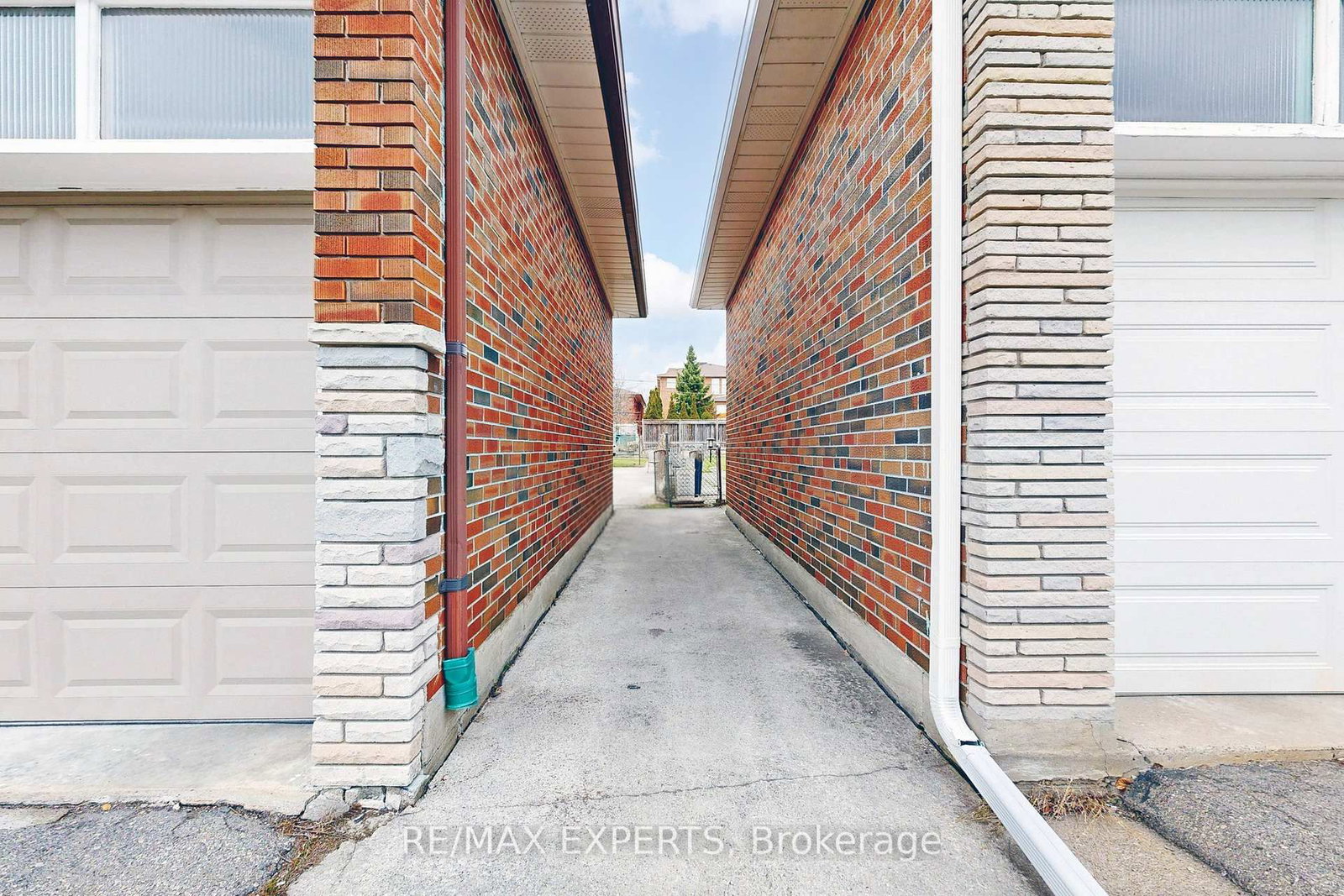 862 Glencairn Avenue - Photo 13