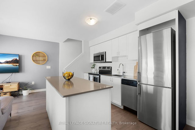 8 - 181 William Duncan Road