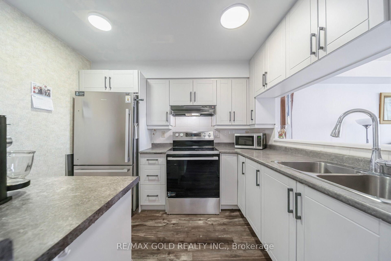 350 Rathburn Road W, Unit 1406 - Photo 18