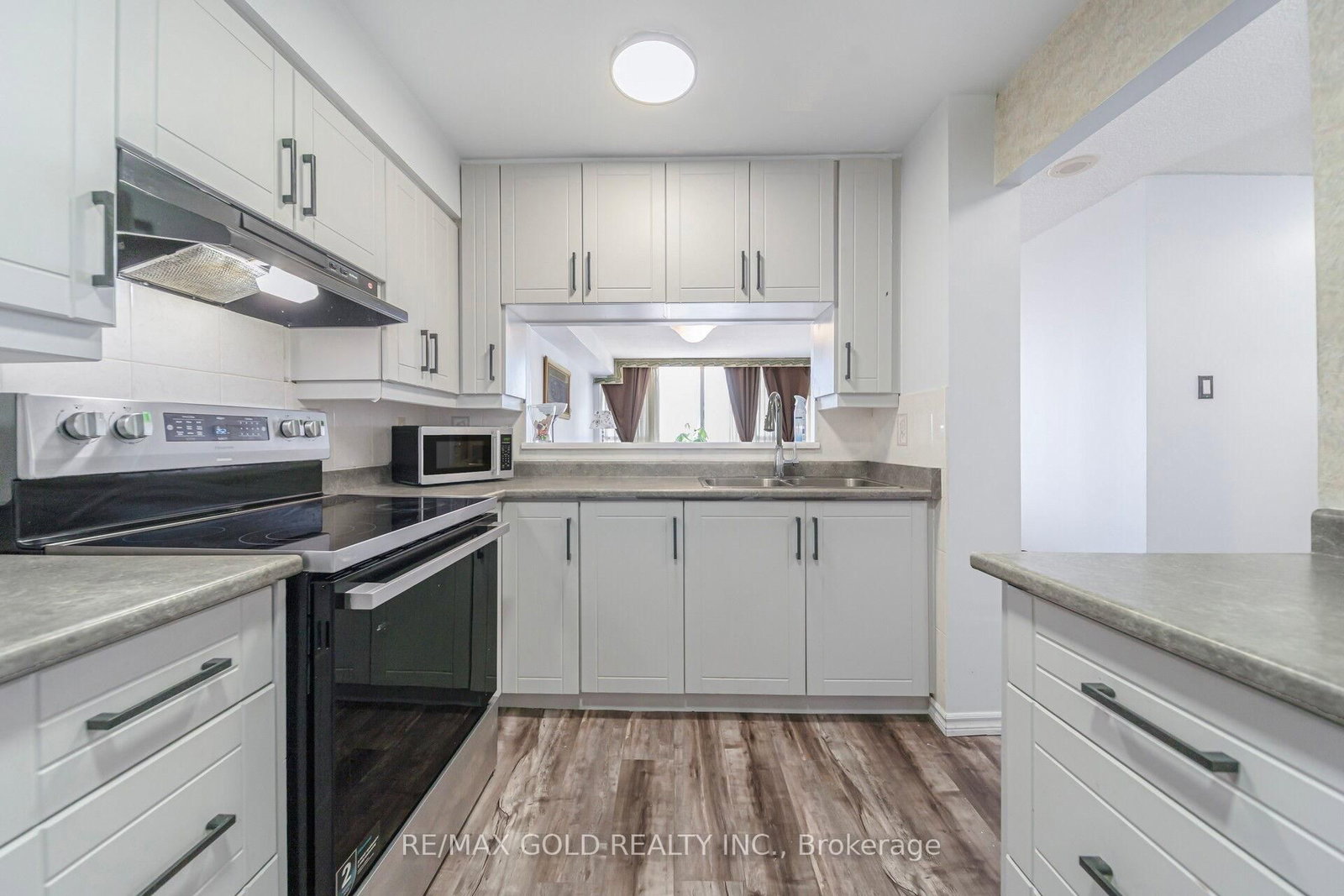 350 Rathburn Road W, Unit 1406 - Photo 19