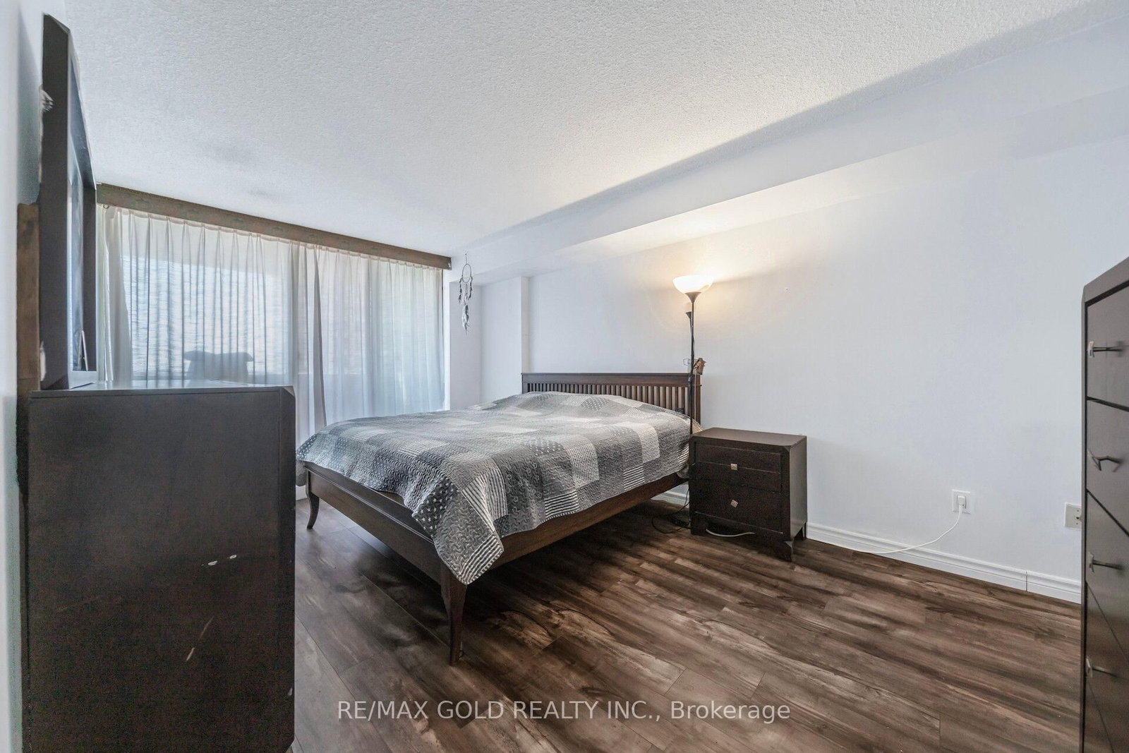 350 Rathburn Road W, Unit 1406 - Photo 22