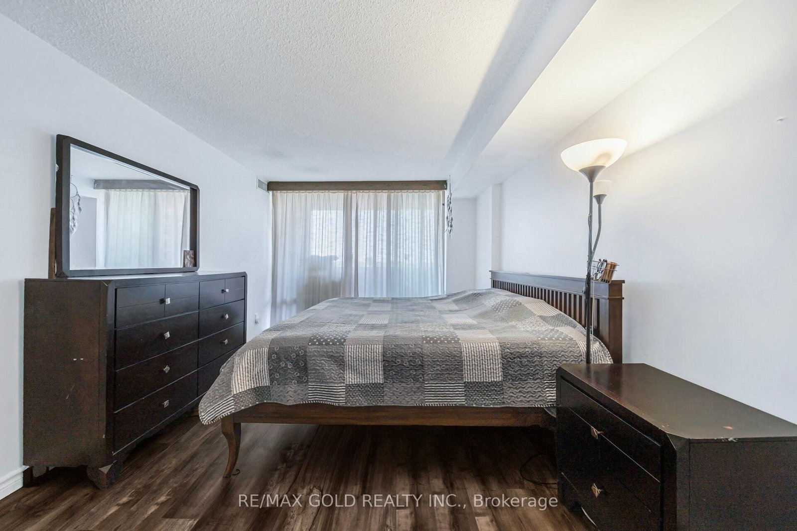 350 Rathburn Road W, Unit 1406 - Photo 23