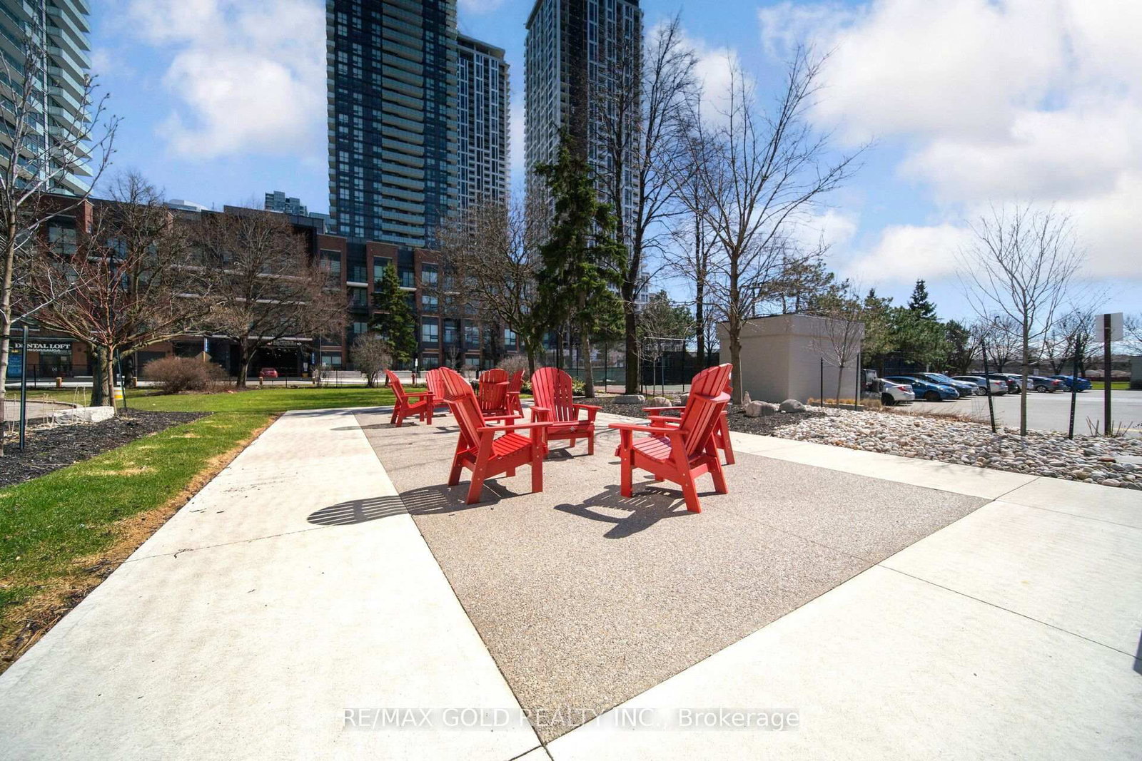 350 Rathburn Road W, Unit 1406 - Photo 33