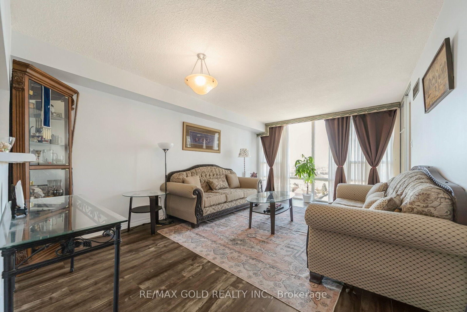 350 Rathburn Road W, Unit 1406 - Photo 9