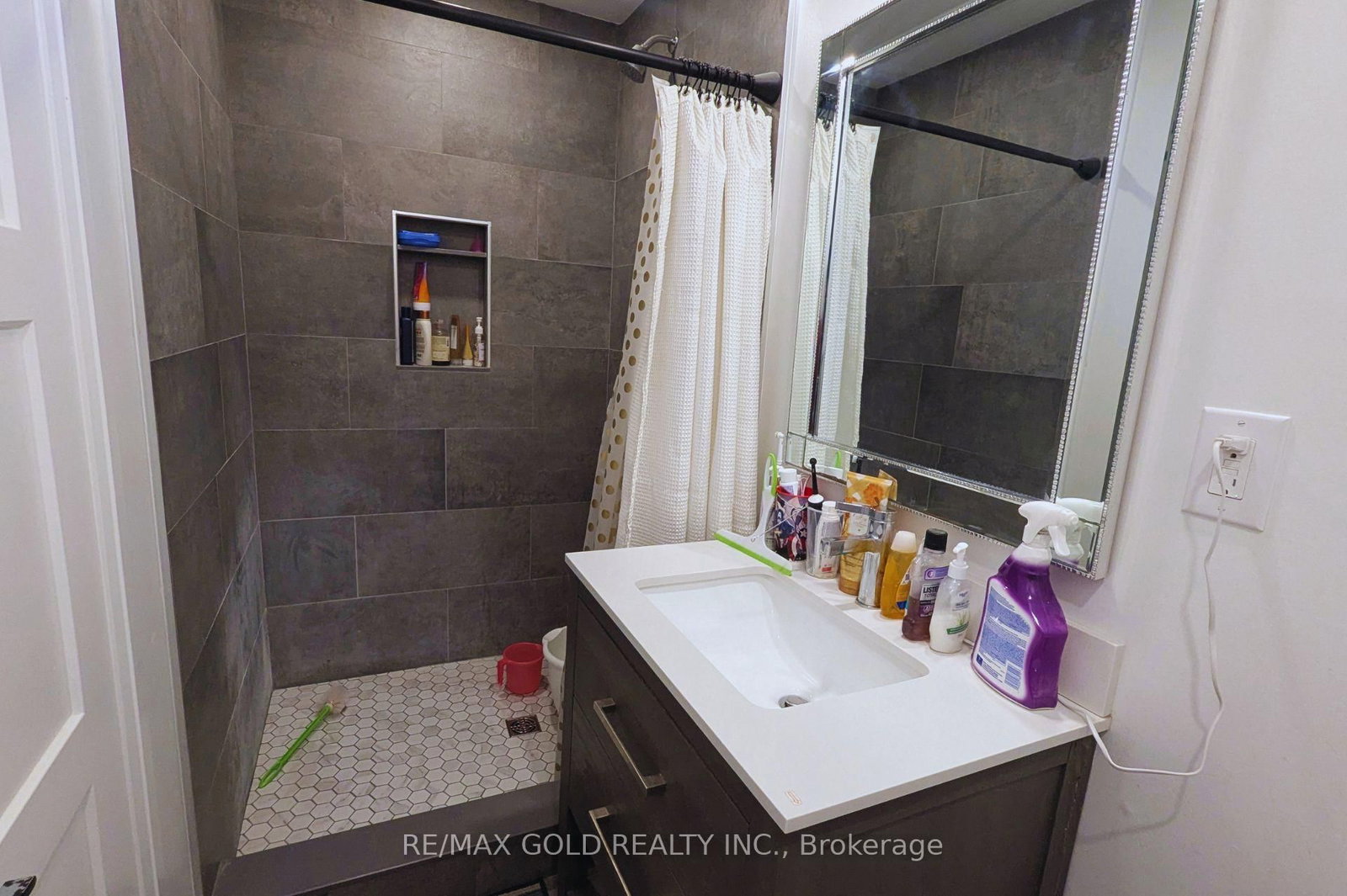 93 Yardley Crescent, Unit BSMT - Photo 12