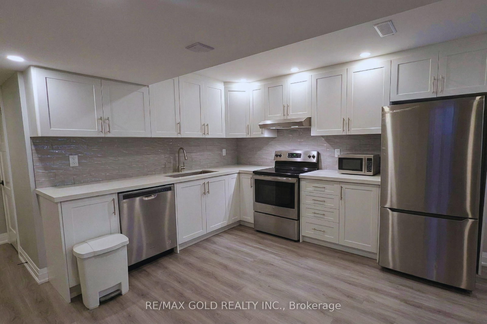 93 Yardley Crescent, Unit BSMT - Photo 4