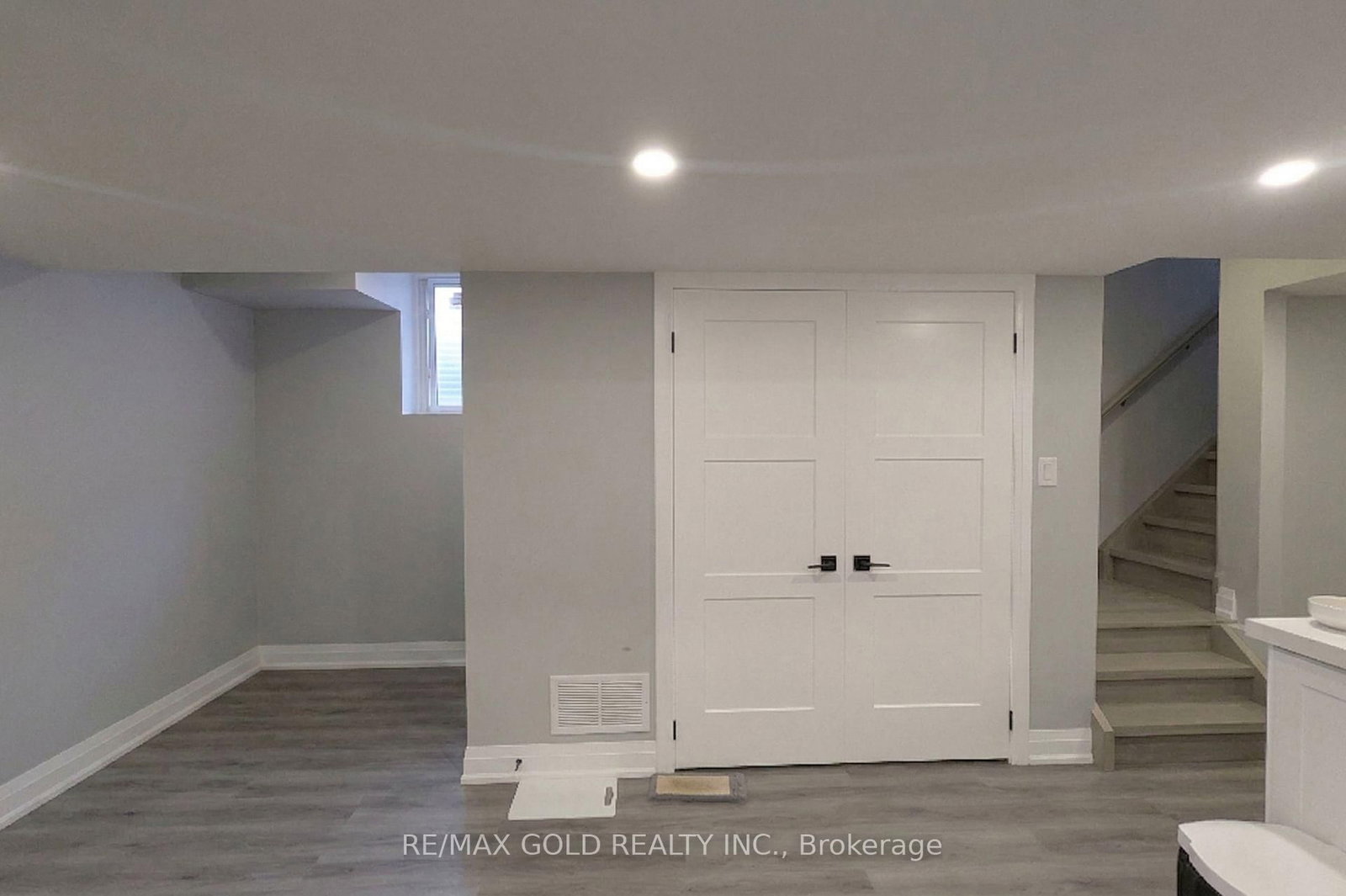 93 Yardley Crescent, Unit BSMT - Photo 7