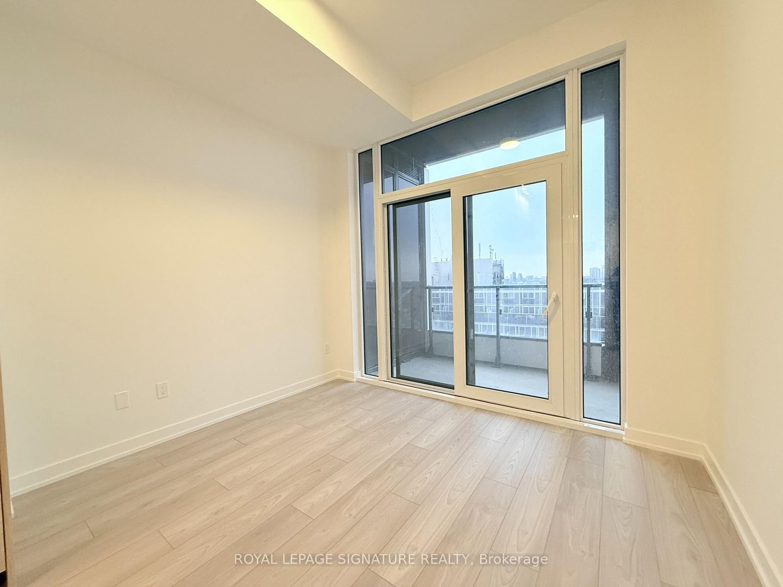 1007 The Queensway, Unit 923 - Photo 5
