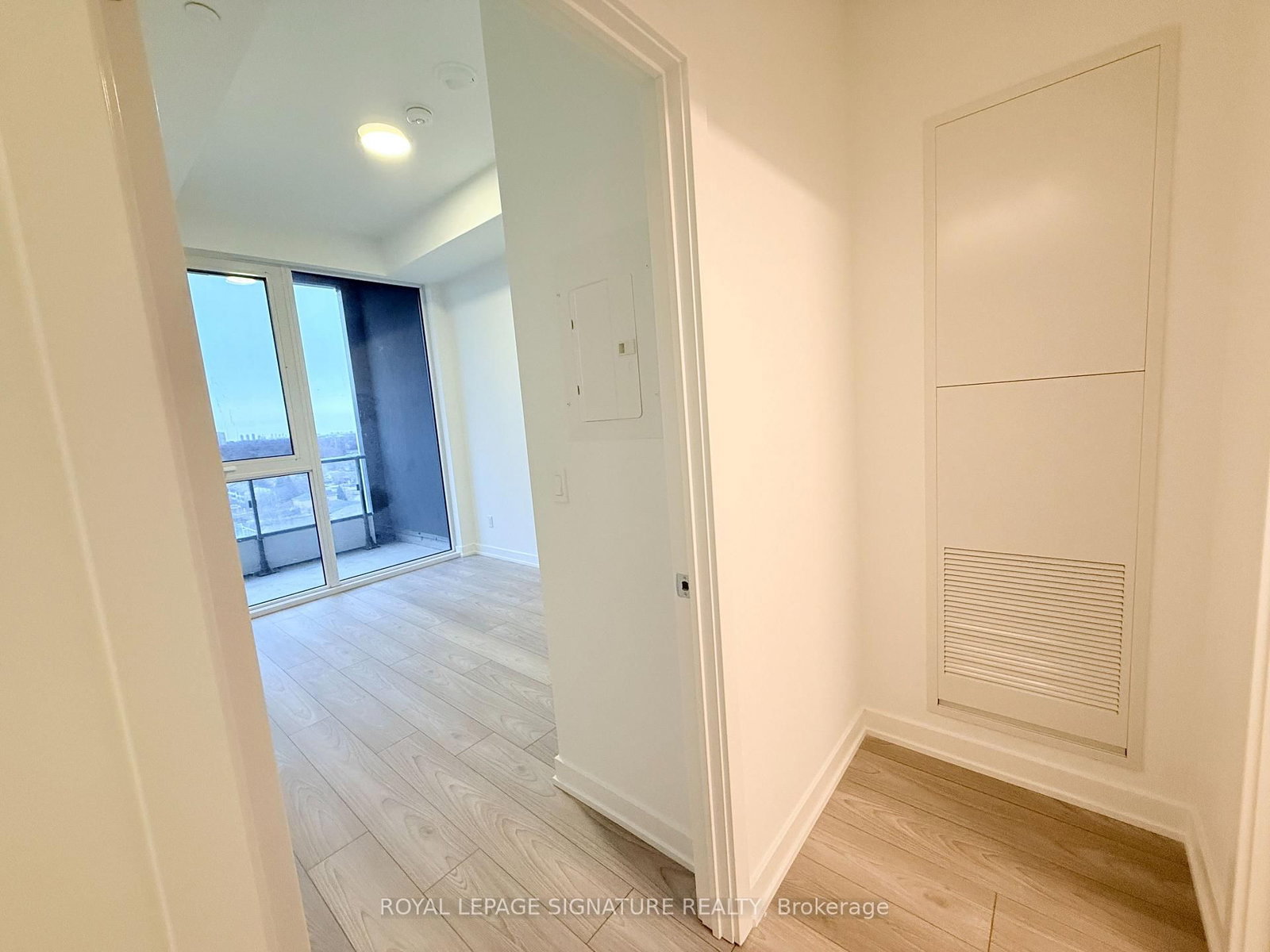1007 The Queensway, Unit 923 - Photo 8