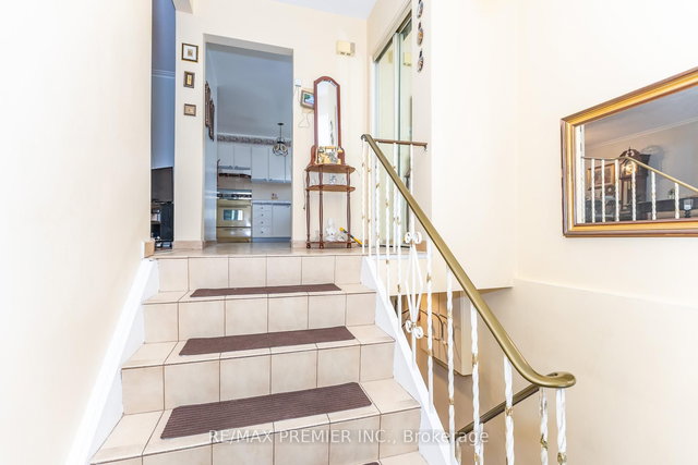 16 Orchardcroft Crescent