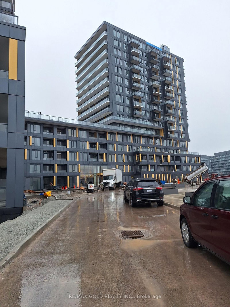 home for lease on 302-4878 Powers Common W