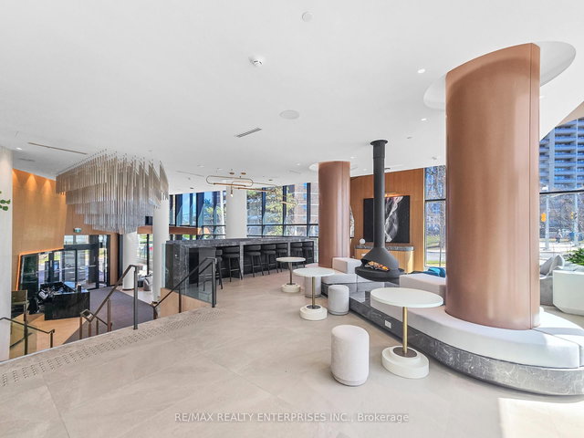 2514 - 60 Central Park Roadway