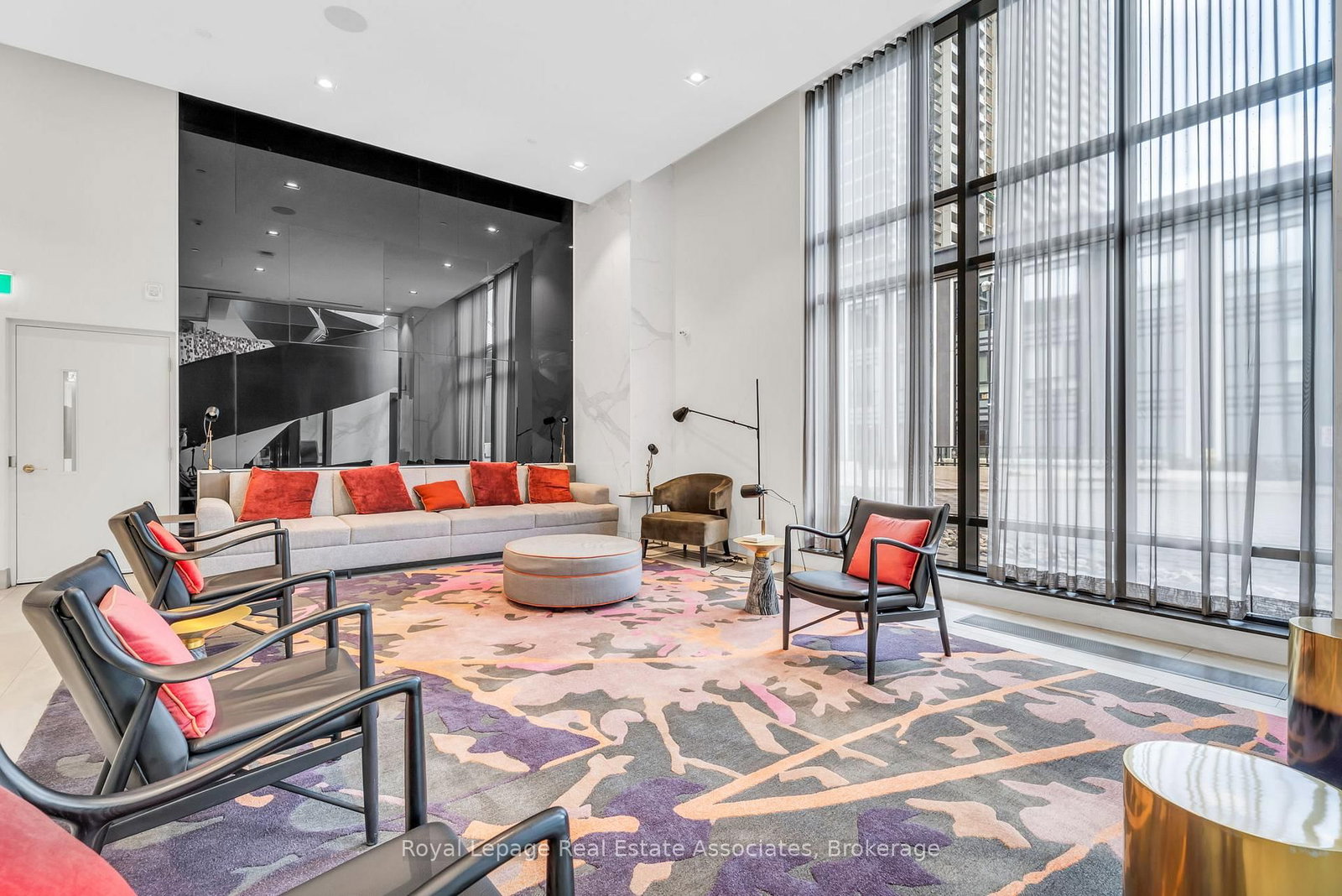 9 Mabelle Avenue, Unit 525 - Photo 17