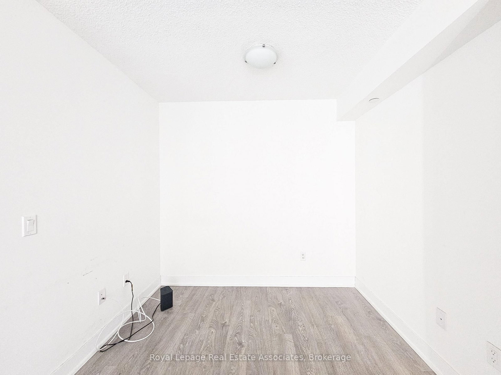 9 Mabelle Avenue, Unit 525 - Photo 7