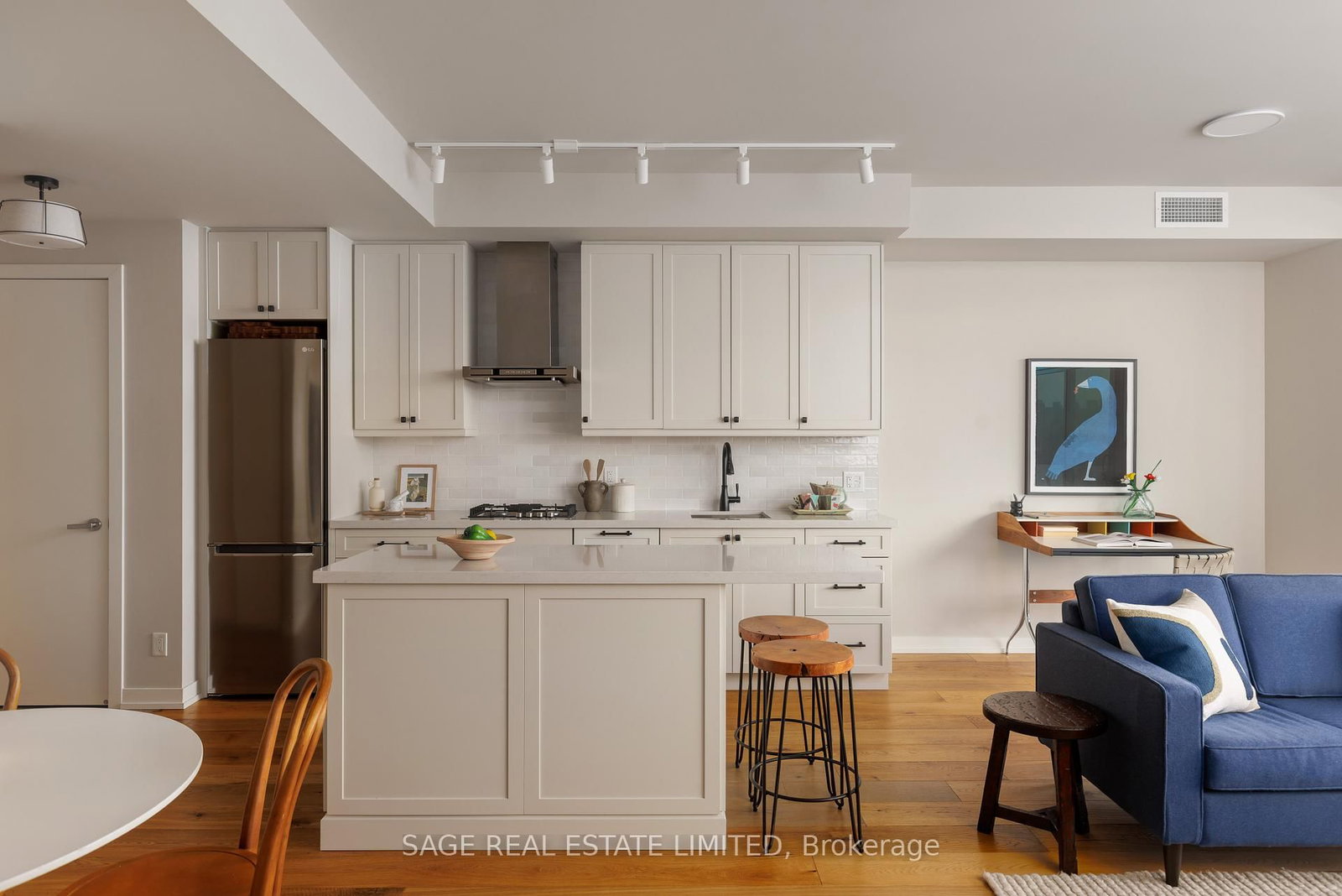 36 Howard Park Avenue, Unit 707 - Photo 19