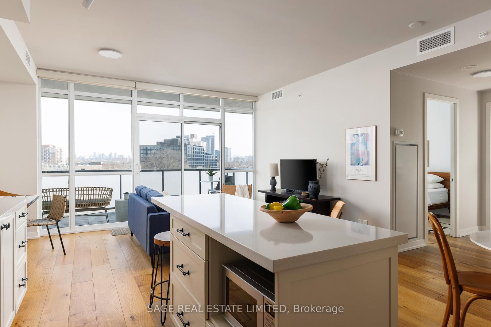 36 Howard Park Avenue, Unit 707 - Photo 24