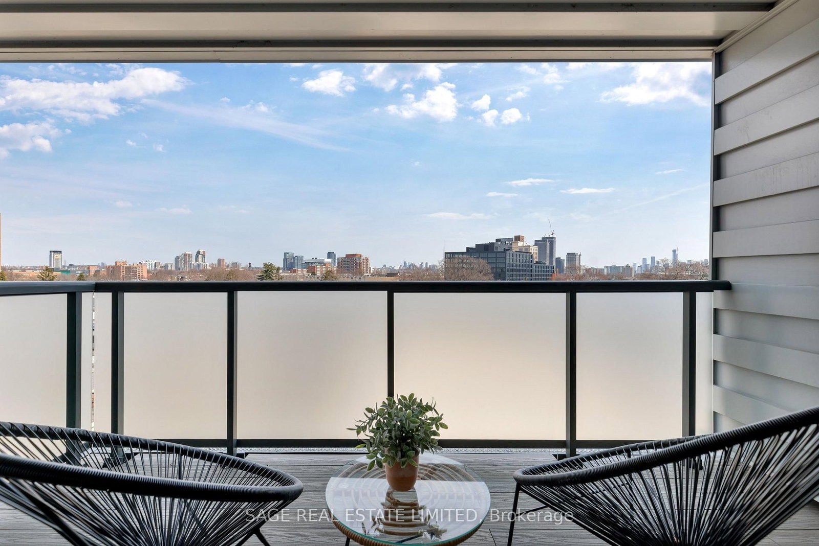 36 Howard Park Avenue, Unit 707 - Photo 30