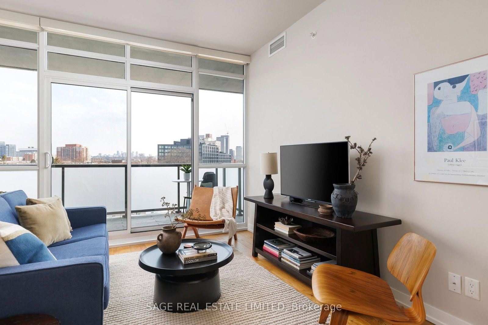 36 Howard Park Avenue, Unit 707 - Photo 4