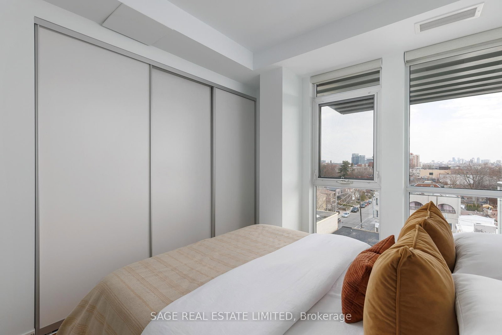 36 Howard Park Avenue, Unit 707 - Photo 45