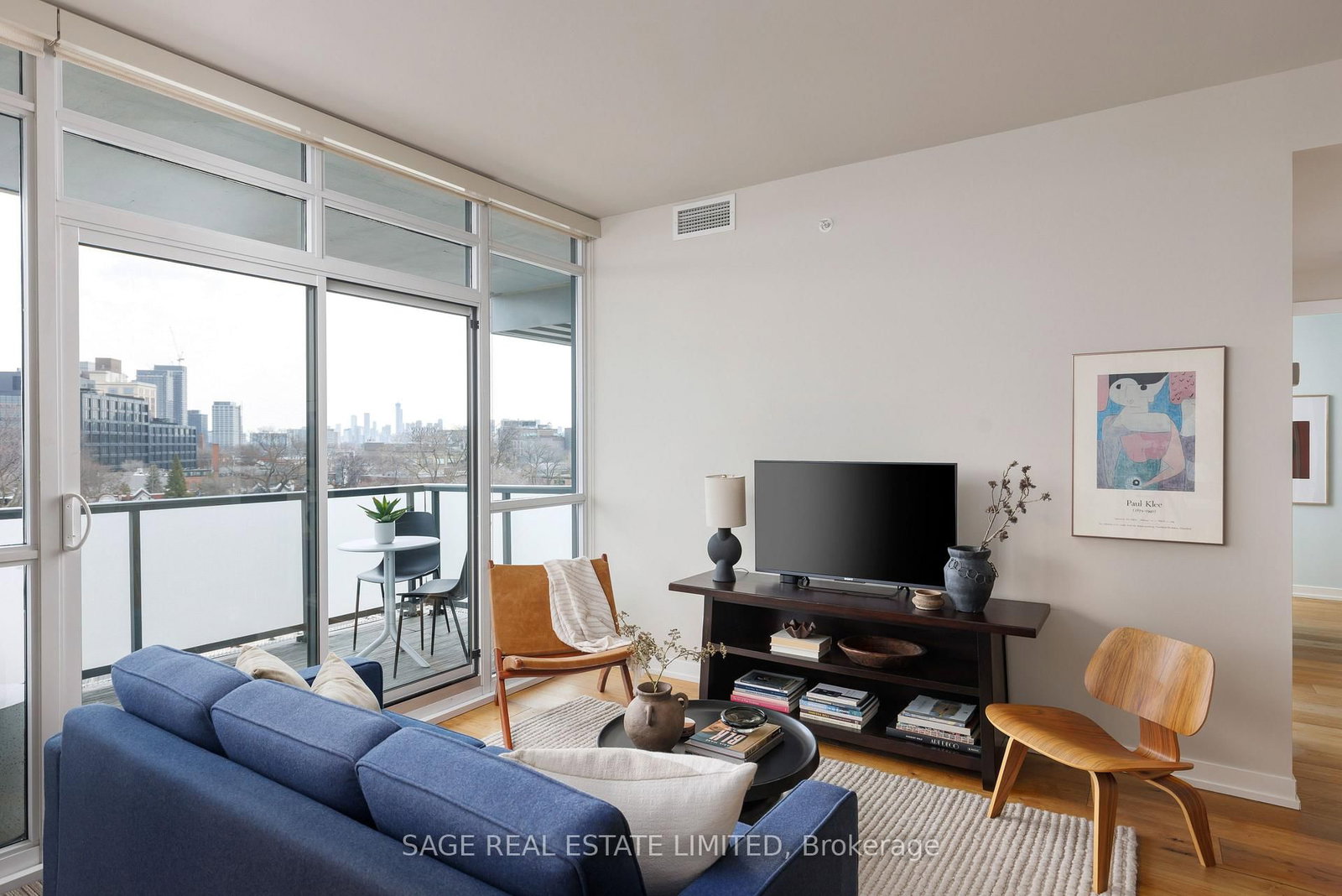 36 Howard Park Avenue, Unit 707 - Photo 7