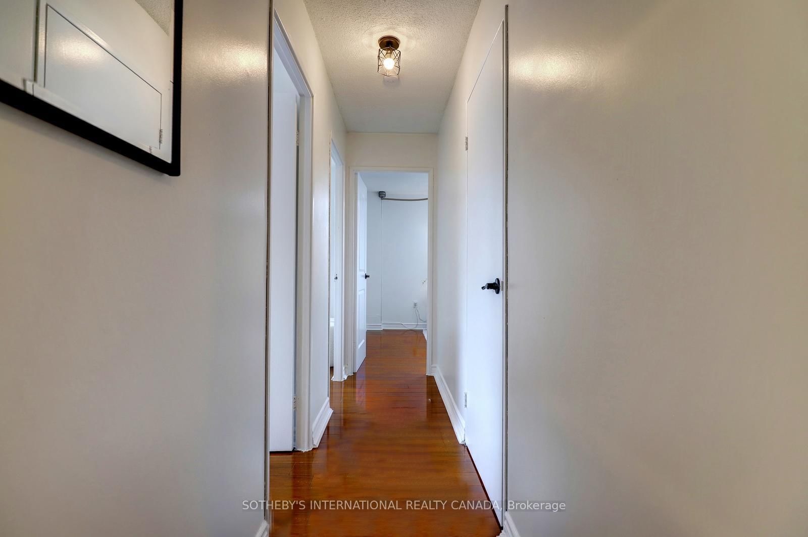 1515 E Lakeshore Road E, Unit 104 - Photo 12