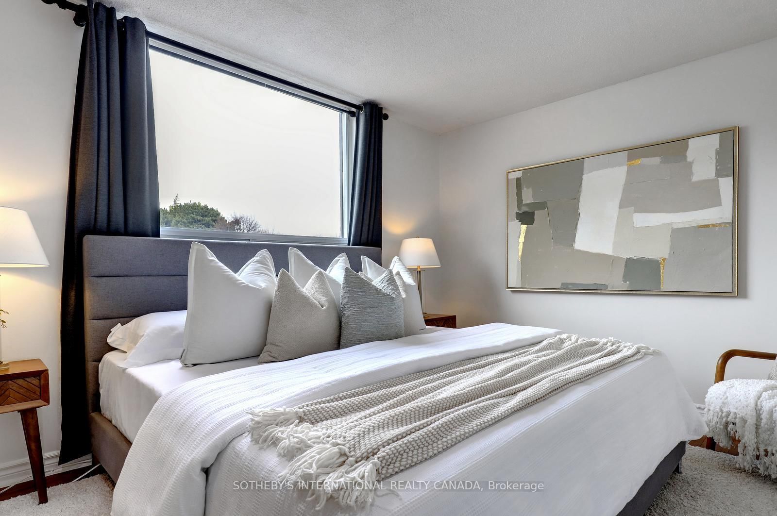 1515 E Lakeshore Road E, Unit 104 - Photo 20