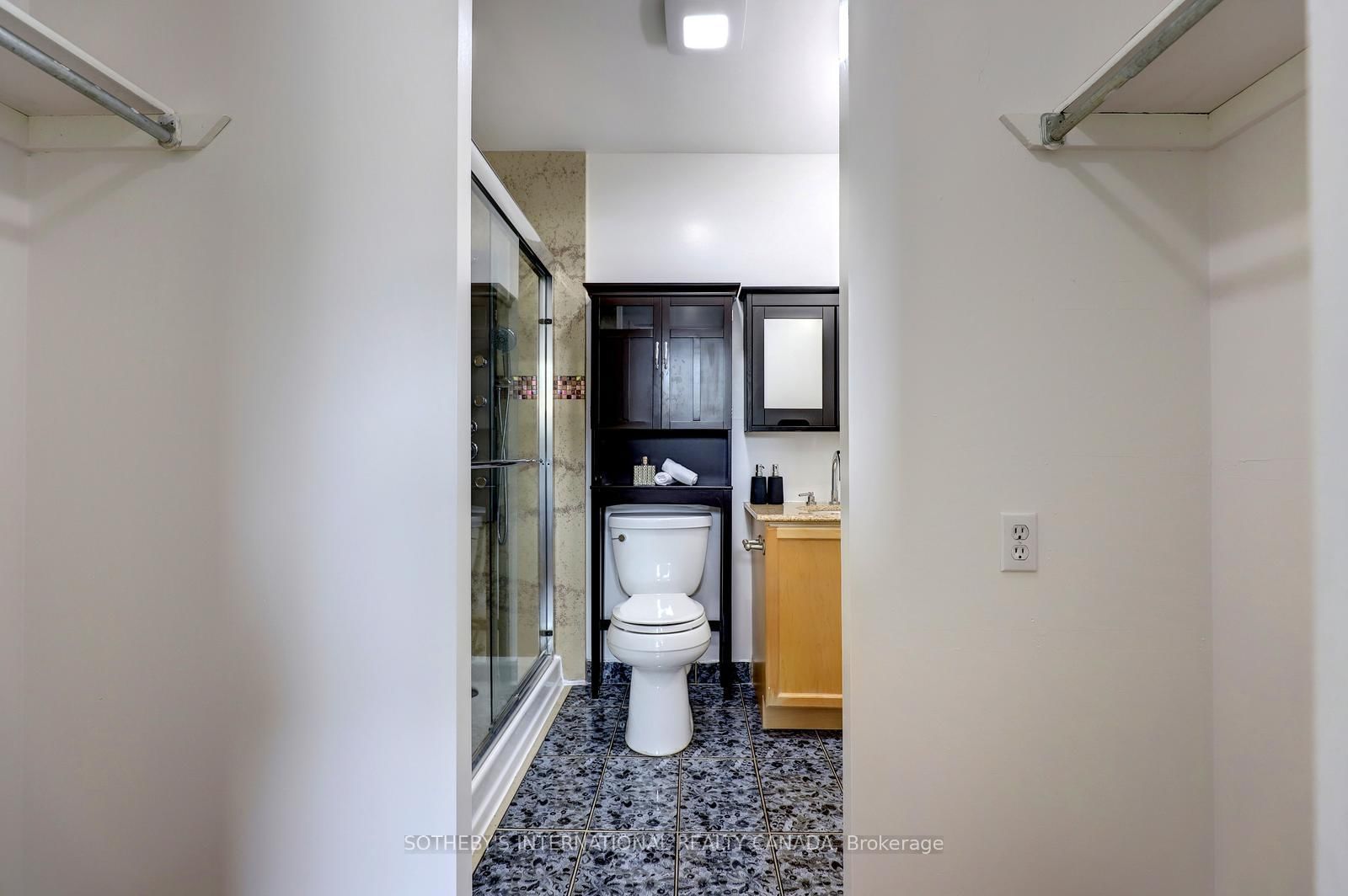 1515 E Lakeshore Road E, Unit 104 - Photo 21