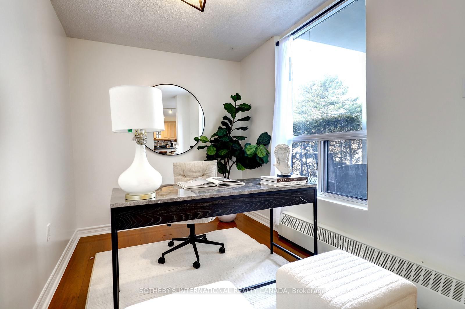 1515 E Lakeshore Road E, Unit 104 - Photo 3