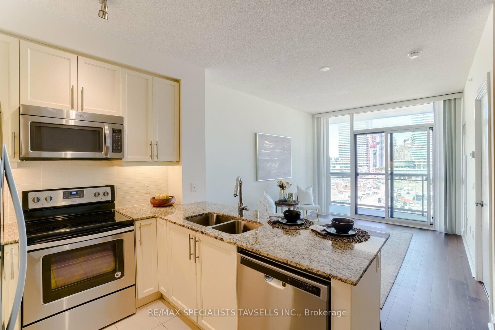 3975 Grand Park Drive, Unit 701 - Photo 10