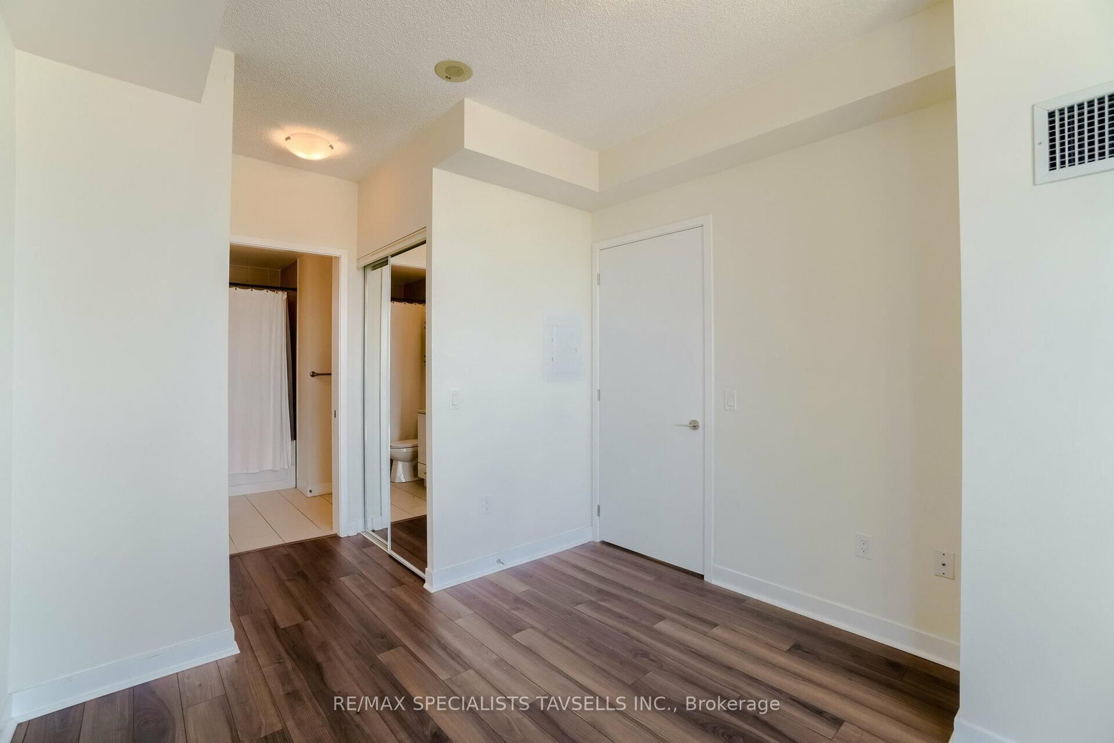 3975 Grand Park Drive, Unit 701 - Photo 17