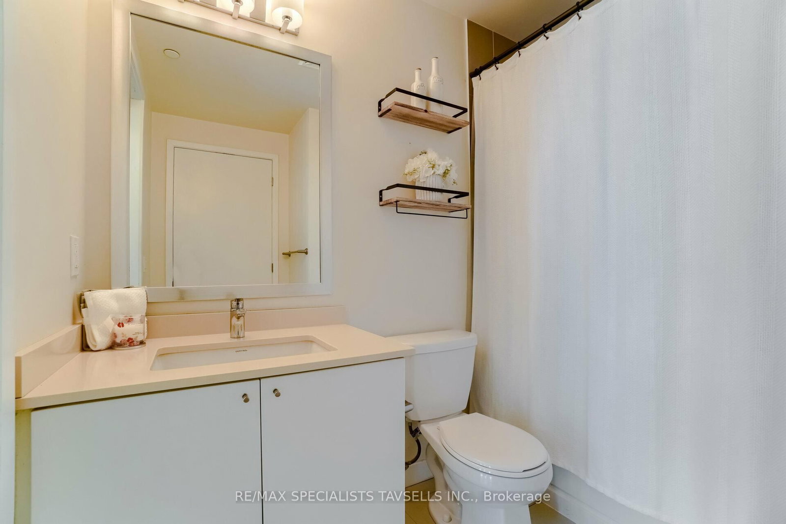 3975 Grand Park Drive, Unit 701 - Photo 19