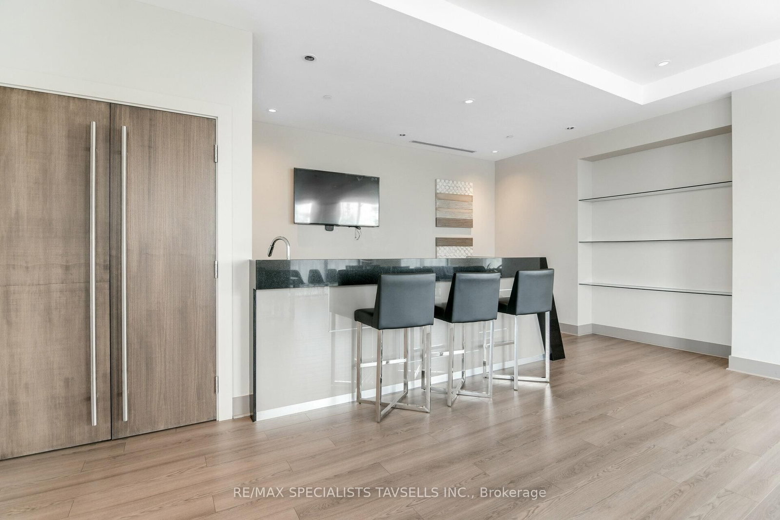 3975 Grand Park Drive, Unit 701 - Photo 26