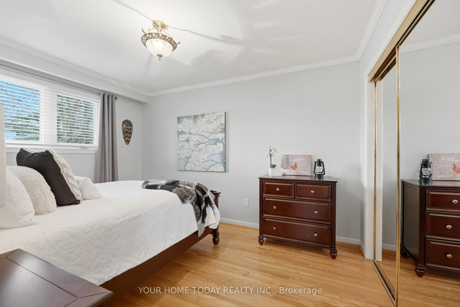 Detached House for sale at 51 Faludon Drive, Halton Hills, Ontario, L7G 1H8 - Georgetown - MLS: W12990074