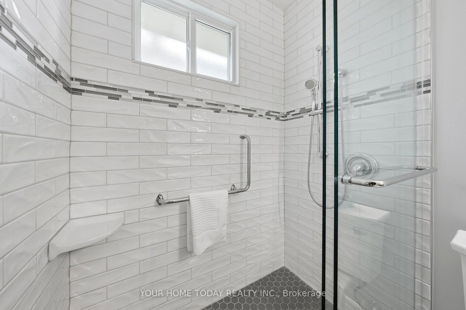 Detached House for sale at 51 Faludon Drive, Halton Hills, Ontario, L7G 1H8 - Georgetown - MLS: W12990074