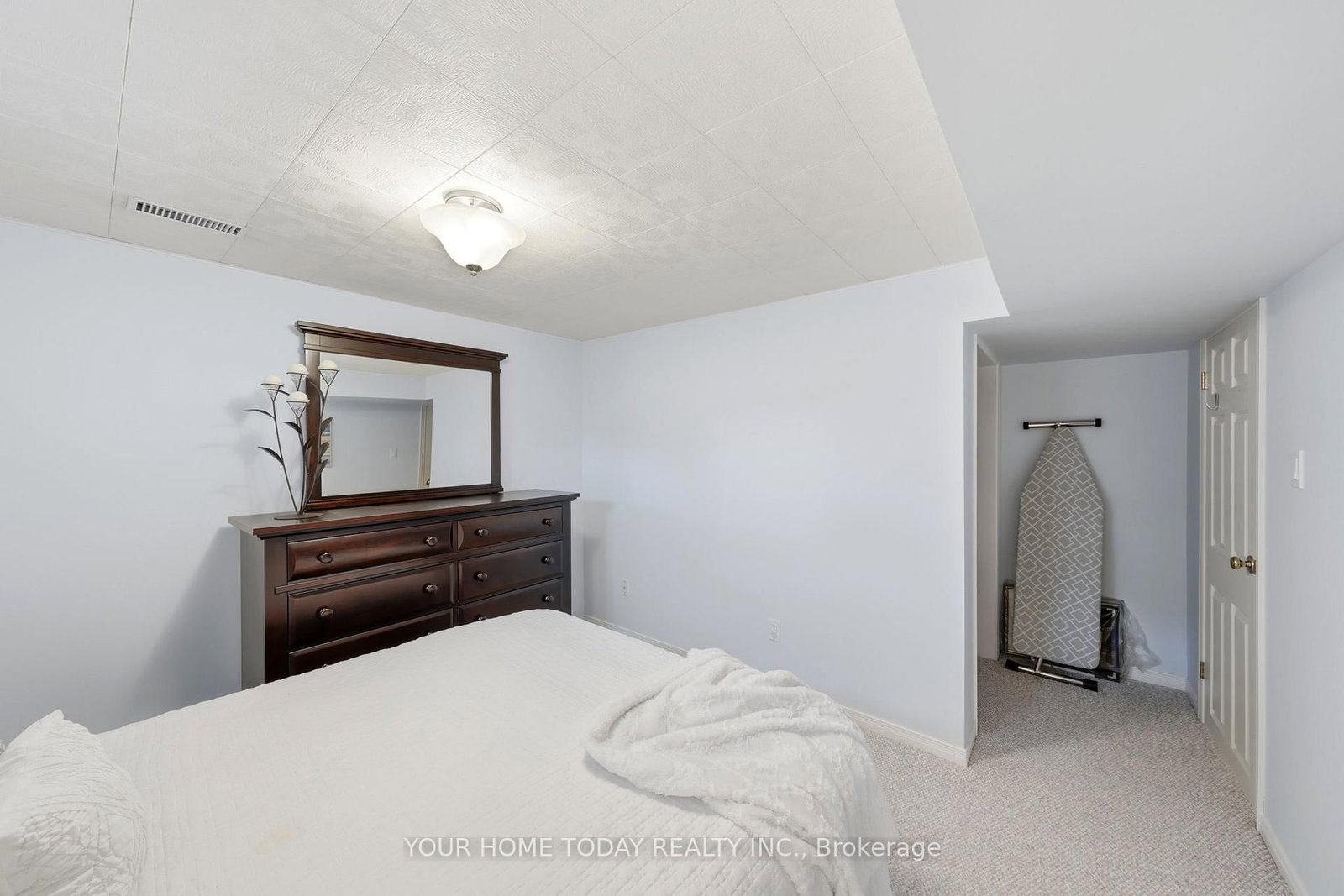 Detached House for sale at 51 Faludon Drive, Halton Hills, Ontario, L7G 1H8 - Georgetown - MLS: W12990074