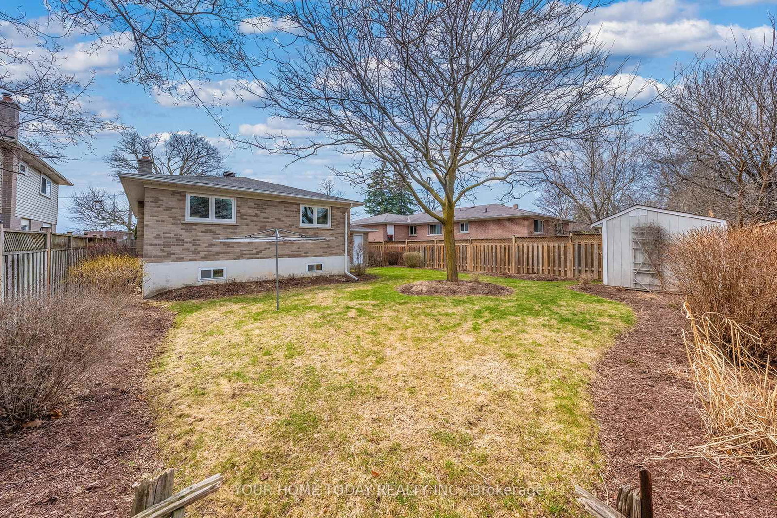 Detached House for sale at 51 Faludon Drive, Halton Hills, Ontario, L7G 1H8 - Georgetown - MLS: W12990074