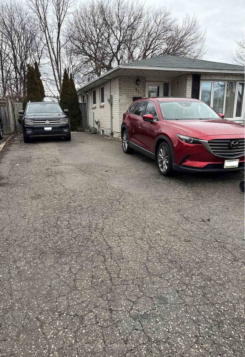 Basement - 31 Greenwood Cres, Brampton, L6S 1T2 | Image 2