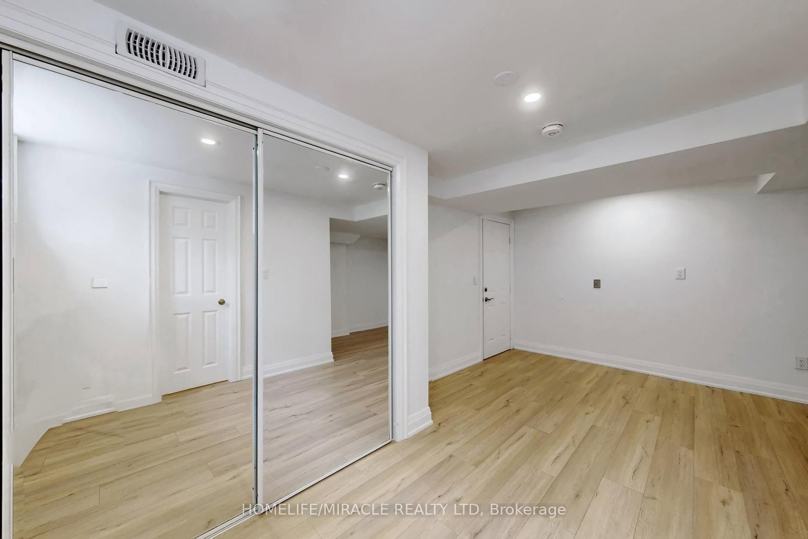 Detached House for sale at 14 Rodwell Court, Brampton, Ontario, L6Y 4G7 - Fletcher's Creek South - MLS: W12990218