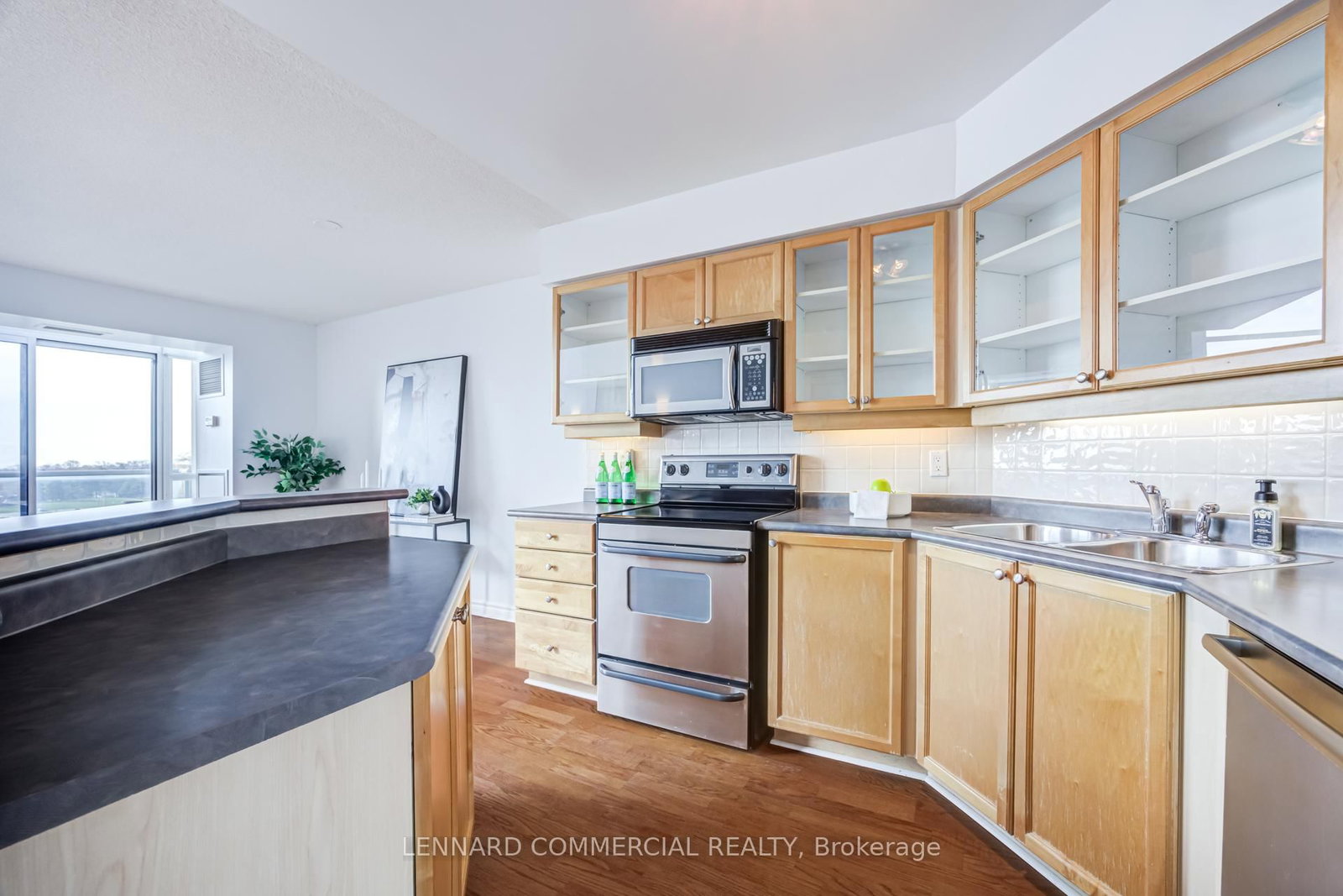 200 Manitoba Street, Unit 417 - Photo 9