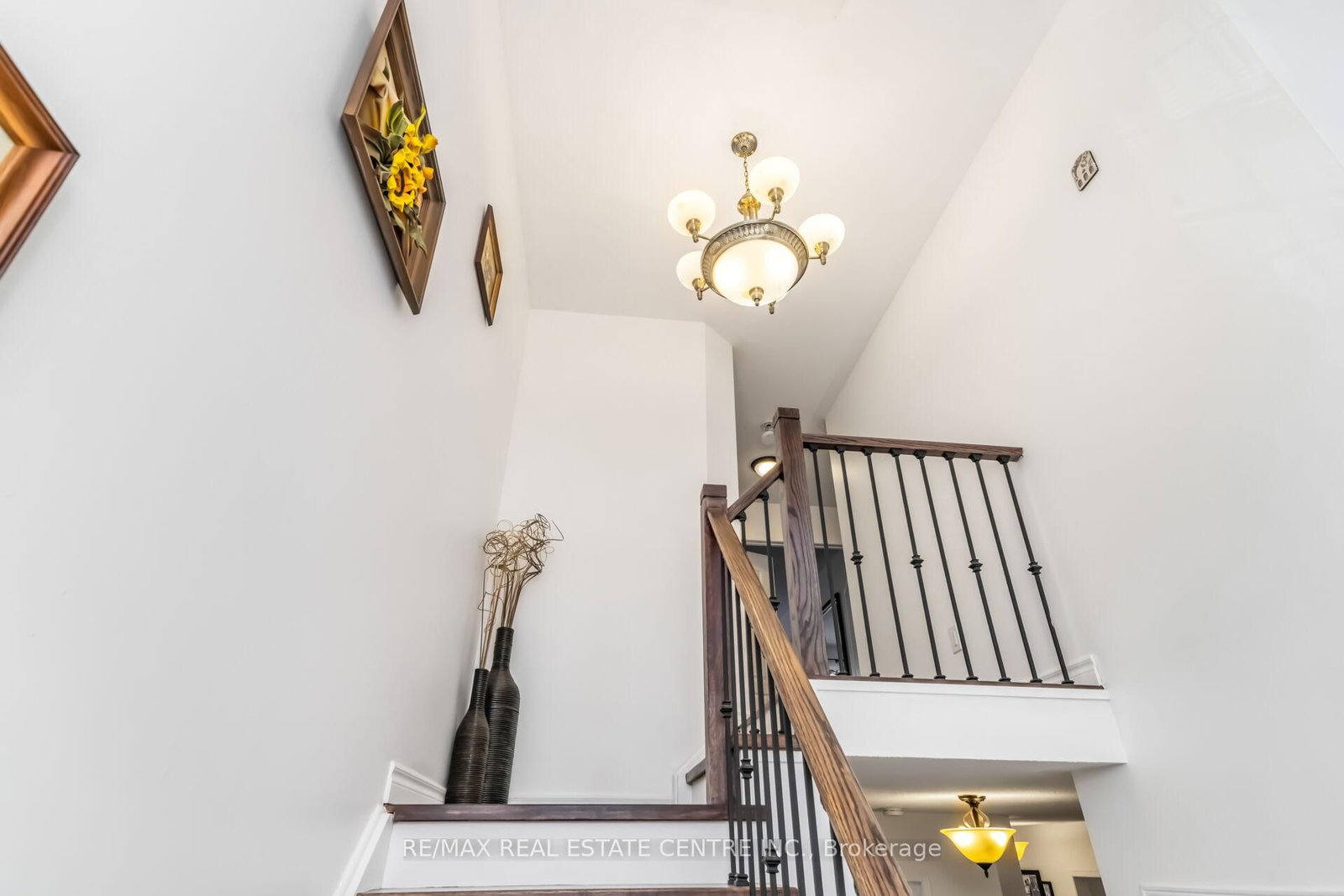 Detached House for sale at 22 Mistycreek Crescent, Brampton, Ontario, L7A 3E8 - Fletcher's Meadow - MLS: W12990384