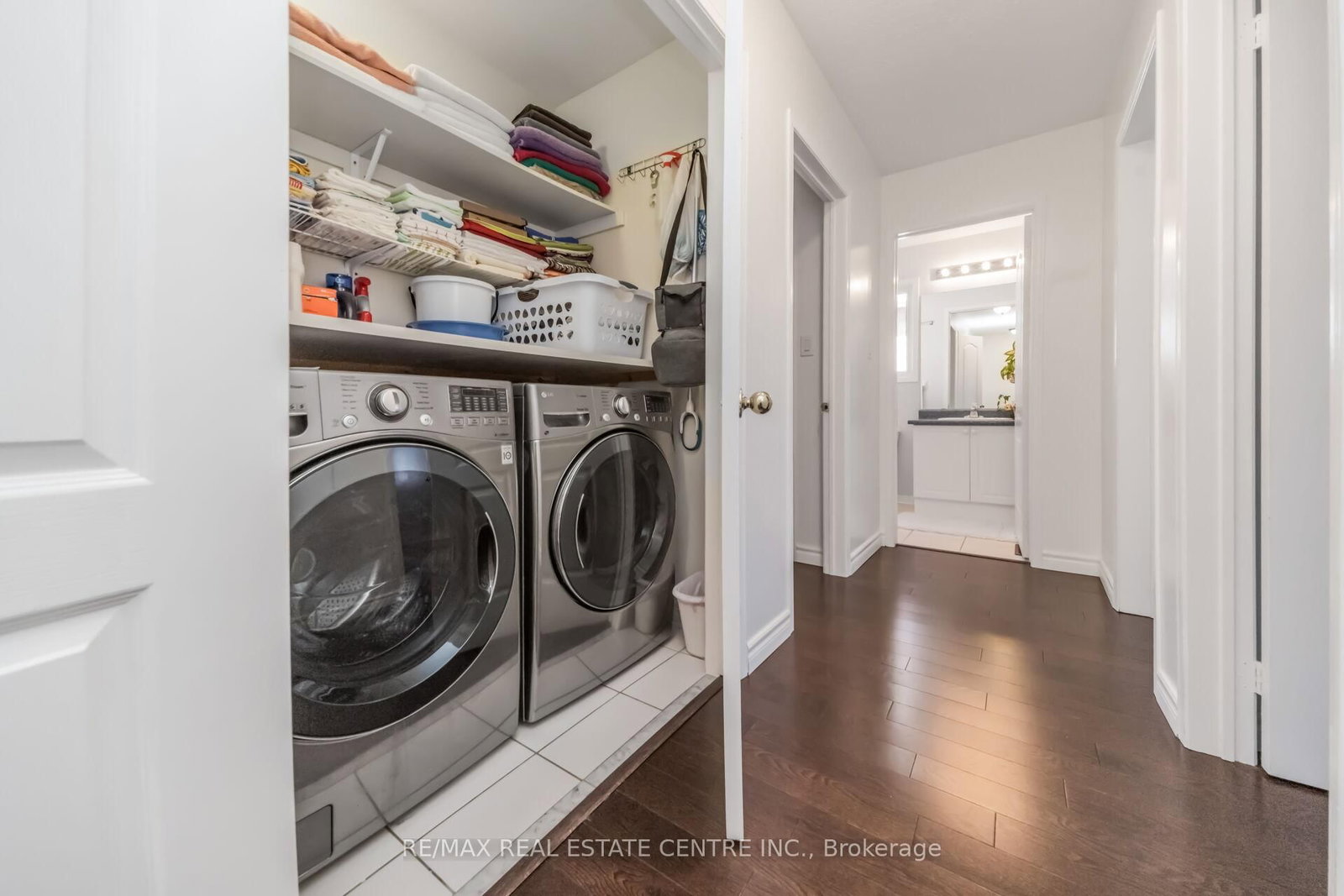 Detached House for sale at 22 Mistycreek Crescent, Brampton, Ontario, L7A 3E8 - Fletcher's Meadow - MLS: W12990384