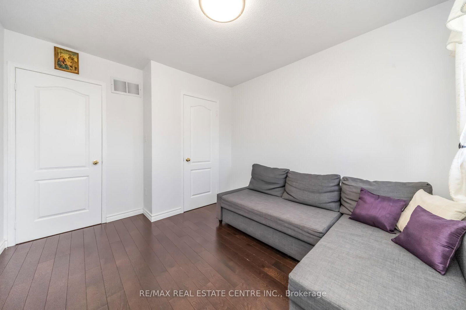 Detached House for sale at 22 Mistycreek Crescent, Brampton, Ontario, L7A 3E8 - Fletcher's Meadow - MLS: W12990384