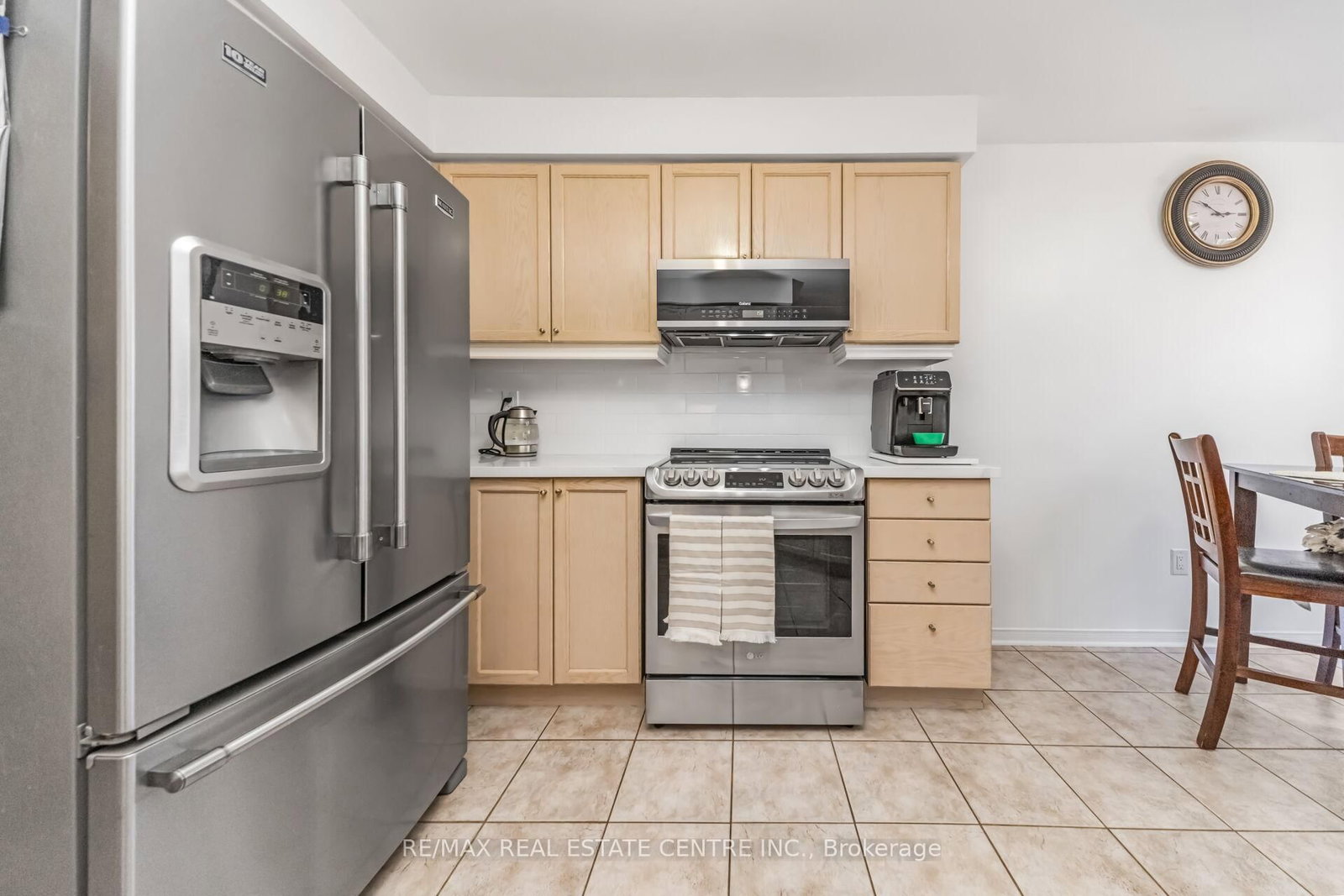 Detached House for sale at 22 Mistycreek Crescent, Brampton, Ontario, L7A 3E8 - Fletcher's Meadow - MLS: W12990384