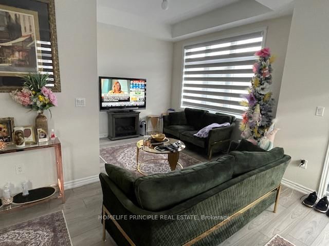 40 Halliford Place, Unit 511 - Photo 16