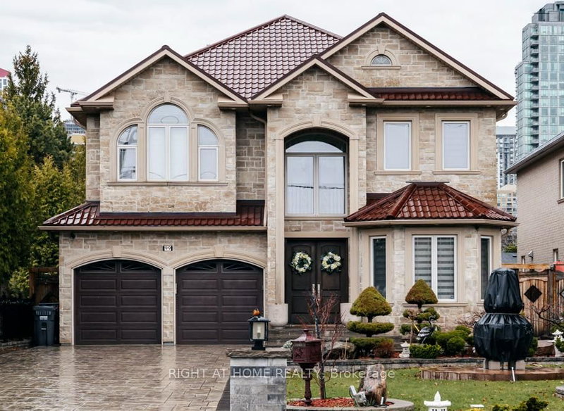 99 Fairview Rd W, Mississauga, L5B 1K7 | Image 2