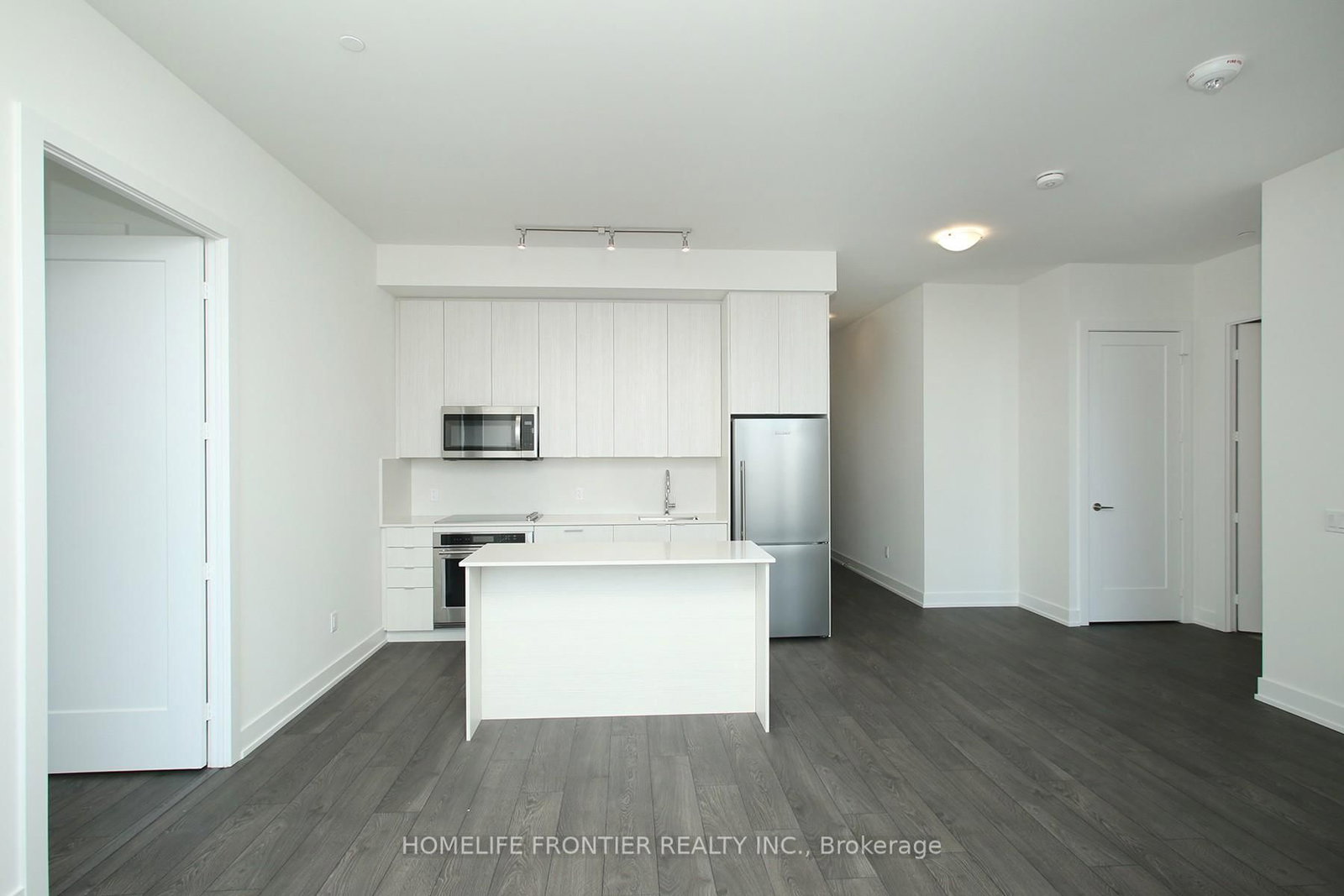 5 Mabelle Avenue, Unit PH36 - Photo 10