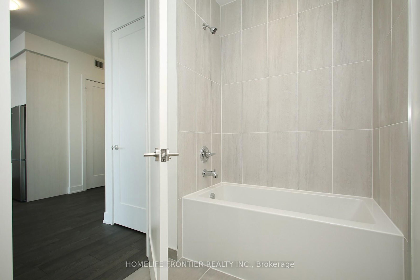 5 Mabelle Avenue, Unit PH36 - Photo 16